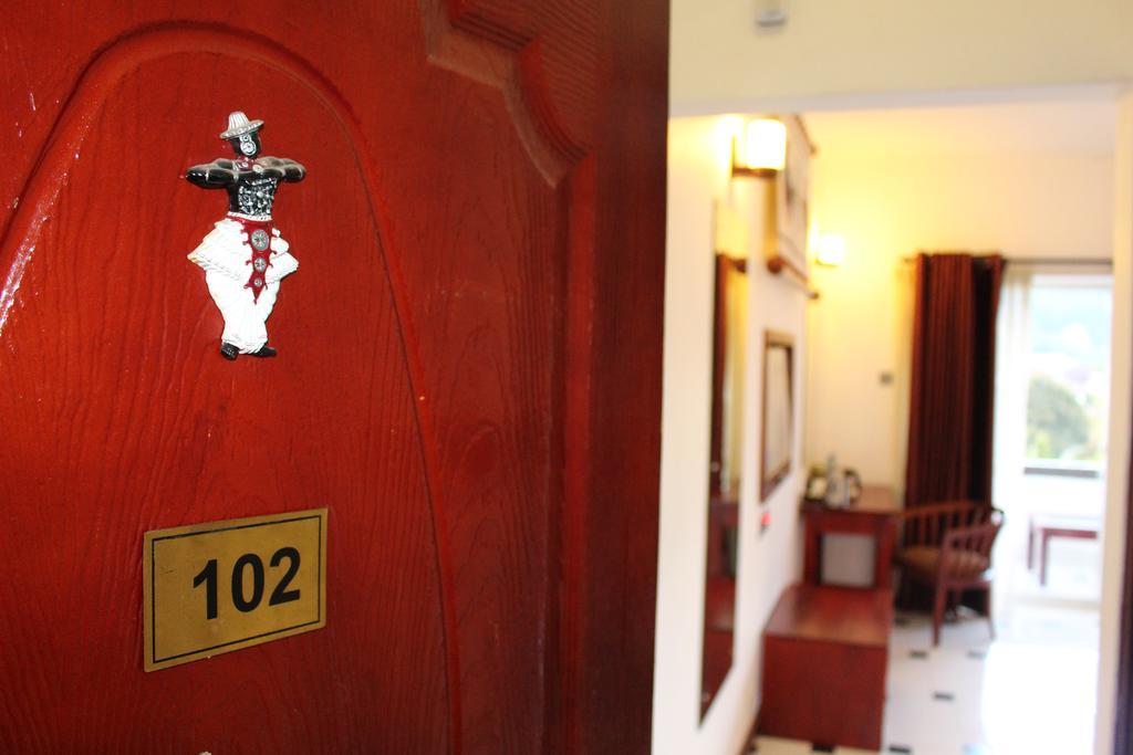 Kandyan Hotell Eksteriør bilde